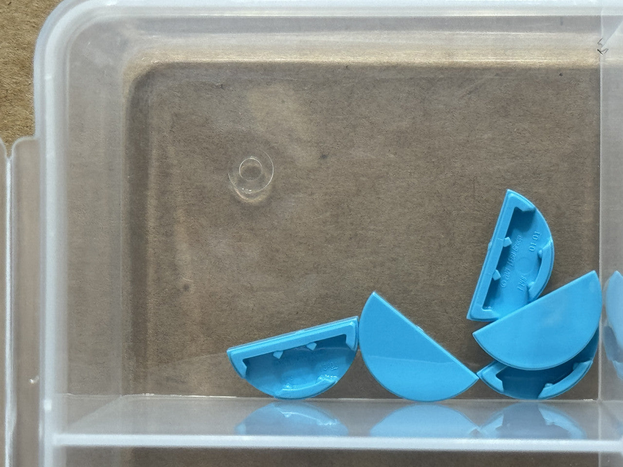 LEGO Parts - Medium Azure Tile, Round 1 x 2 Half - No 1748 - QTY 5