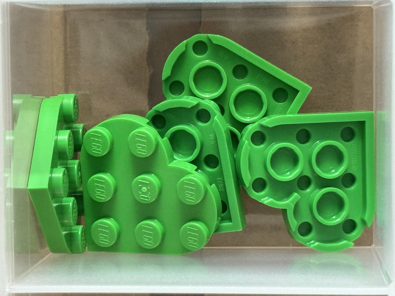 LEGO Parts - Bright Green Plate, Round 3 x 3 Heart - No 39613 - QTY 5
