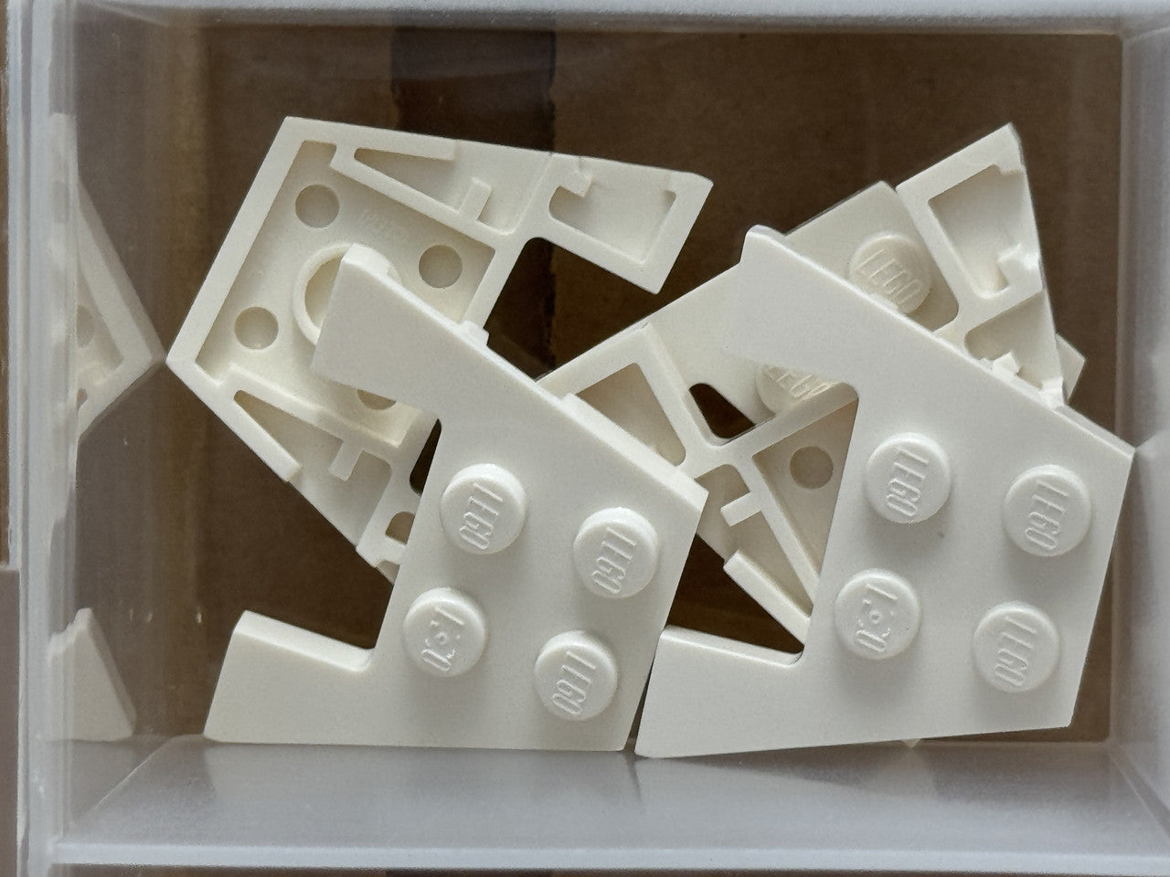 LEGO Parts - White Wedge, Plate 3 x 4 with Stud Notches - No 48183 - QTY 5