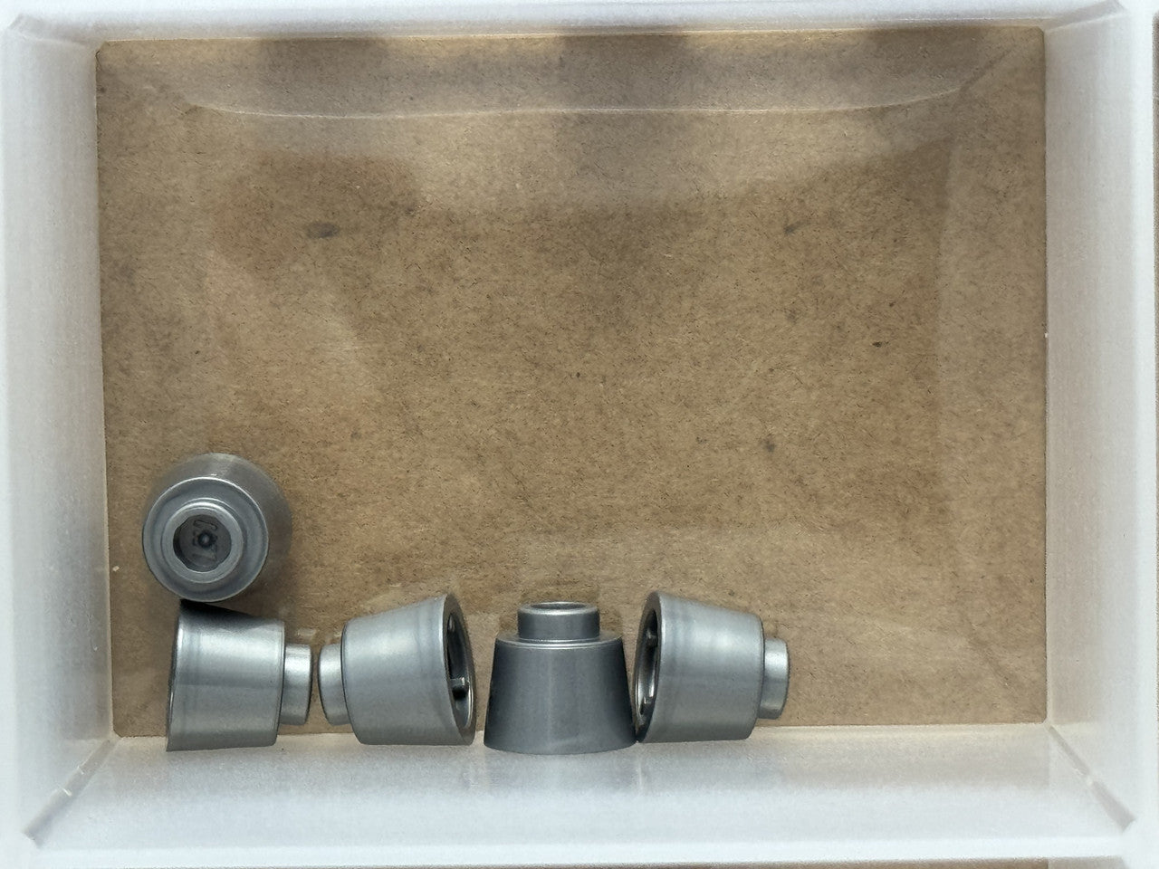 LEGO Parts - Flat Silver Cone 1 1/6 x 1 1/6 x 2/3 (Fez) - No 85975 - QTY 5