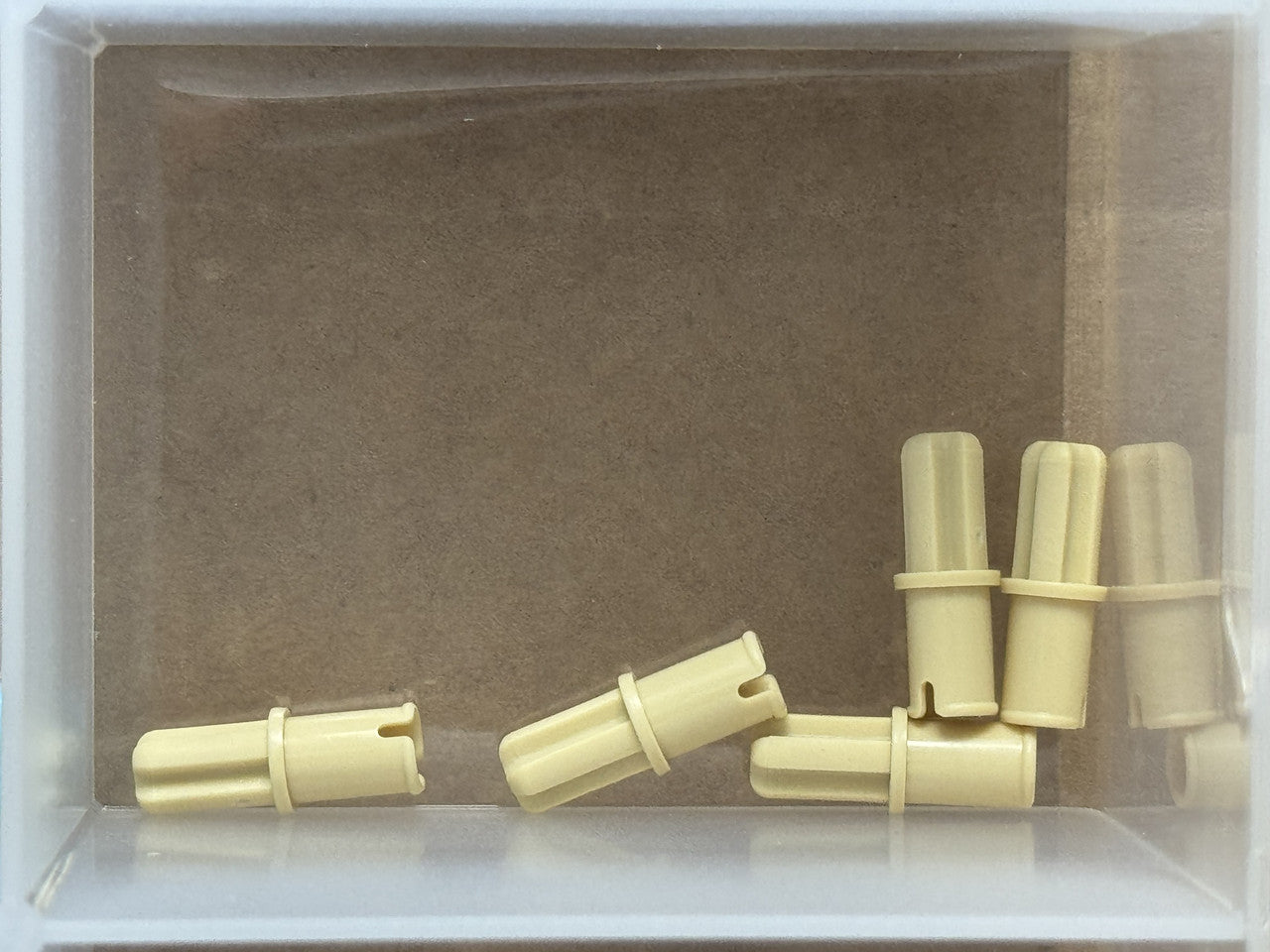 LEGO Parts - Tan Technic, Axle 1L with Pin - No 3749 - QTY 5