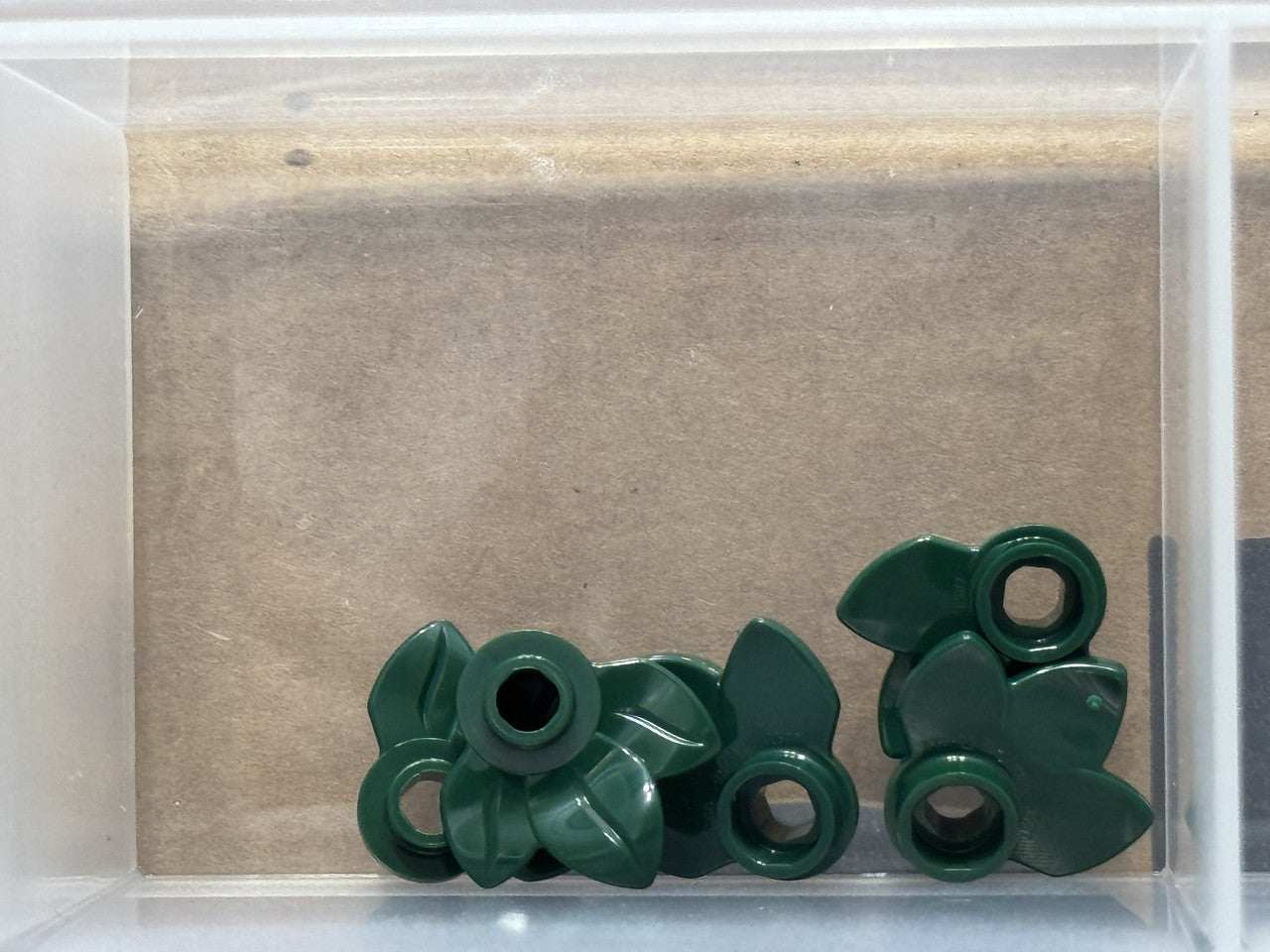 LEGO Parts - Dark Green Plant Plate, Round 1 x 1 3 Leaves - No 32607 - QTY 5