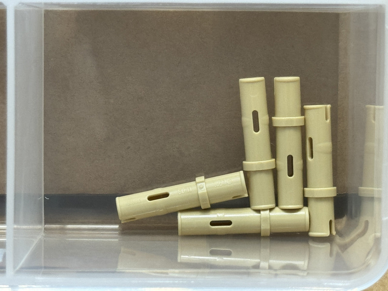 LEGO Parts - Tan Technic, Pin 3L without Friction Ridges - No 32556 - QTY 5