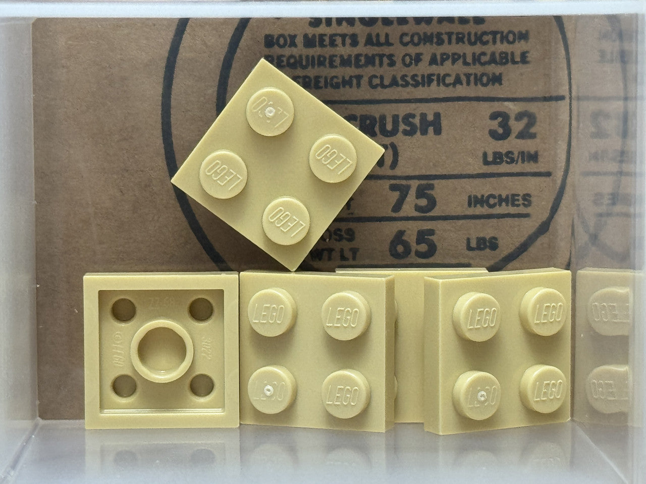 LEGO Parts - Tan Plate 2 x 2 - No 3022 - QTY 5