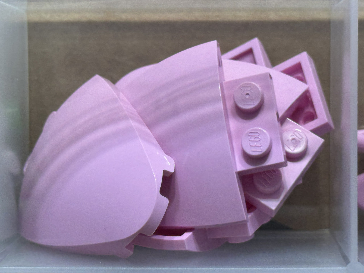 LEGO Parts - Bright Pink Brick, Round 4 x 5 x 1 Half 2 Studs - No 7613 - QTY 5