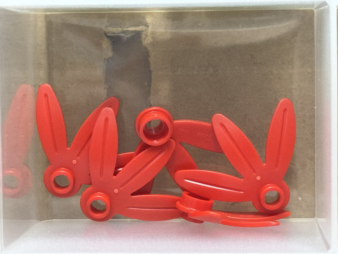 LEGO Parts - Red Plant Plate, Round 1 x 1 with 3 Thin Leaves - No 7264 - QTY 5