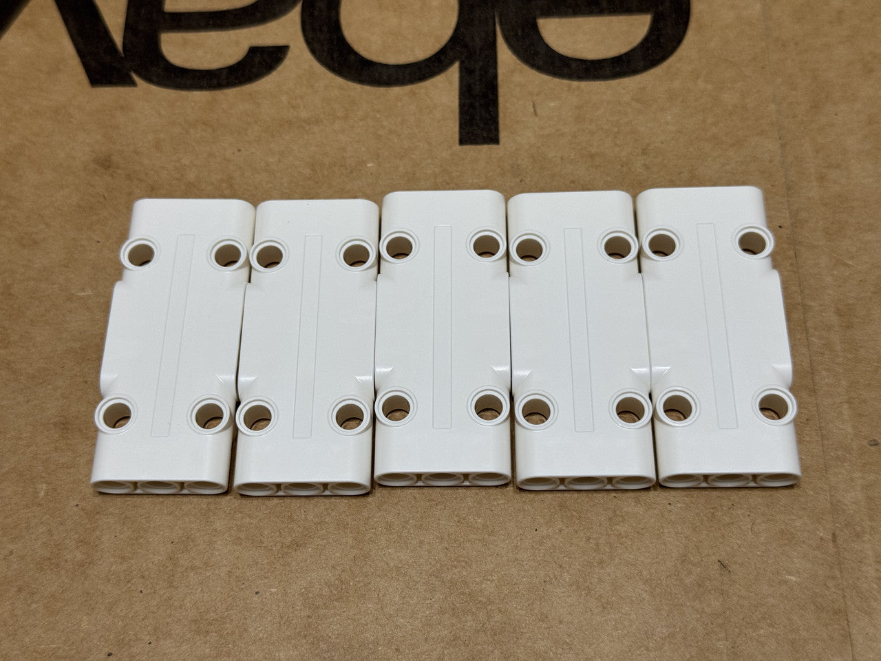 LEGO Parts - White Technic, Panel Plate 3 x 7 x 1 - No 71709 - QTY 5