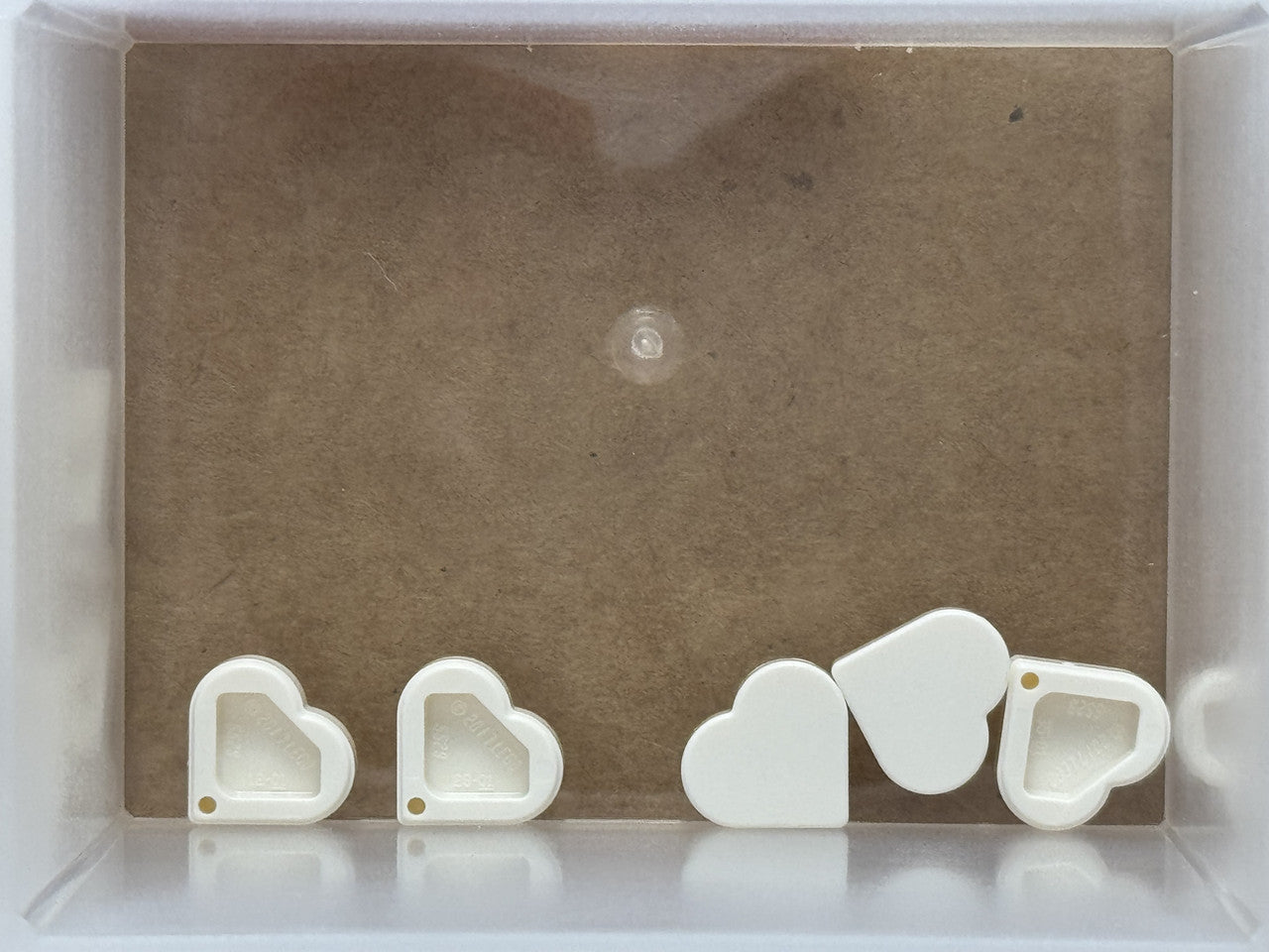 LEGO Parts - White Tile, Round 1 x 1 Heart - No 39739 - QTY 5