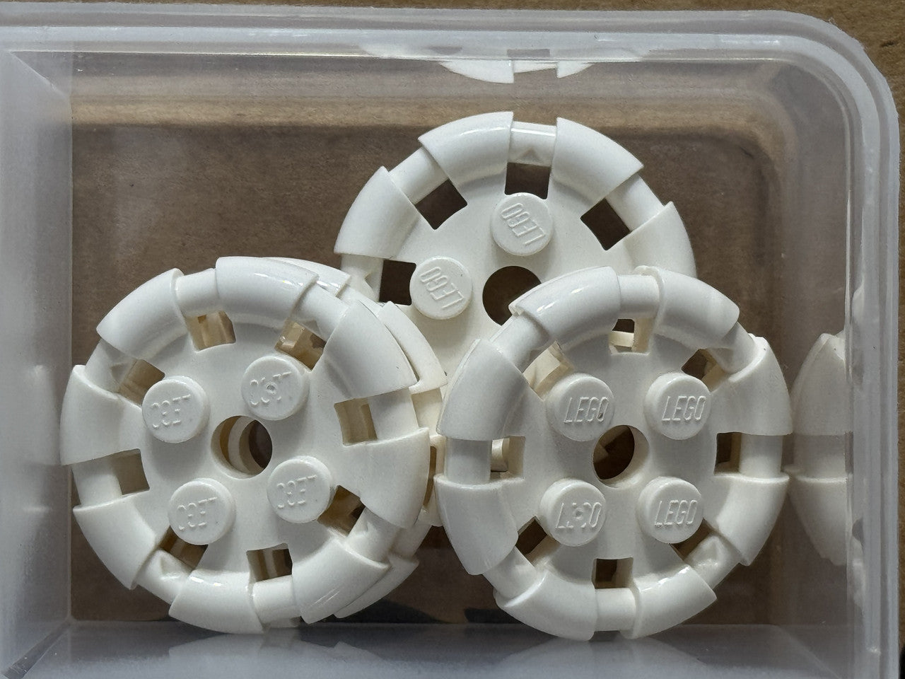 LEGO Parts - White Plate, Modified 2 x 2 with Bar Frame Round - No 7068 - QTY 5