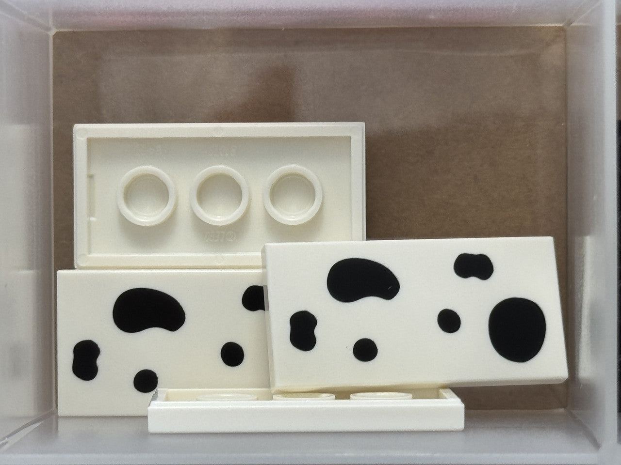 LEGO Parts - White Tile 2 x 4 6 Black Dalmatian Spots - No 87079pb1506 - QTY 5
