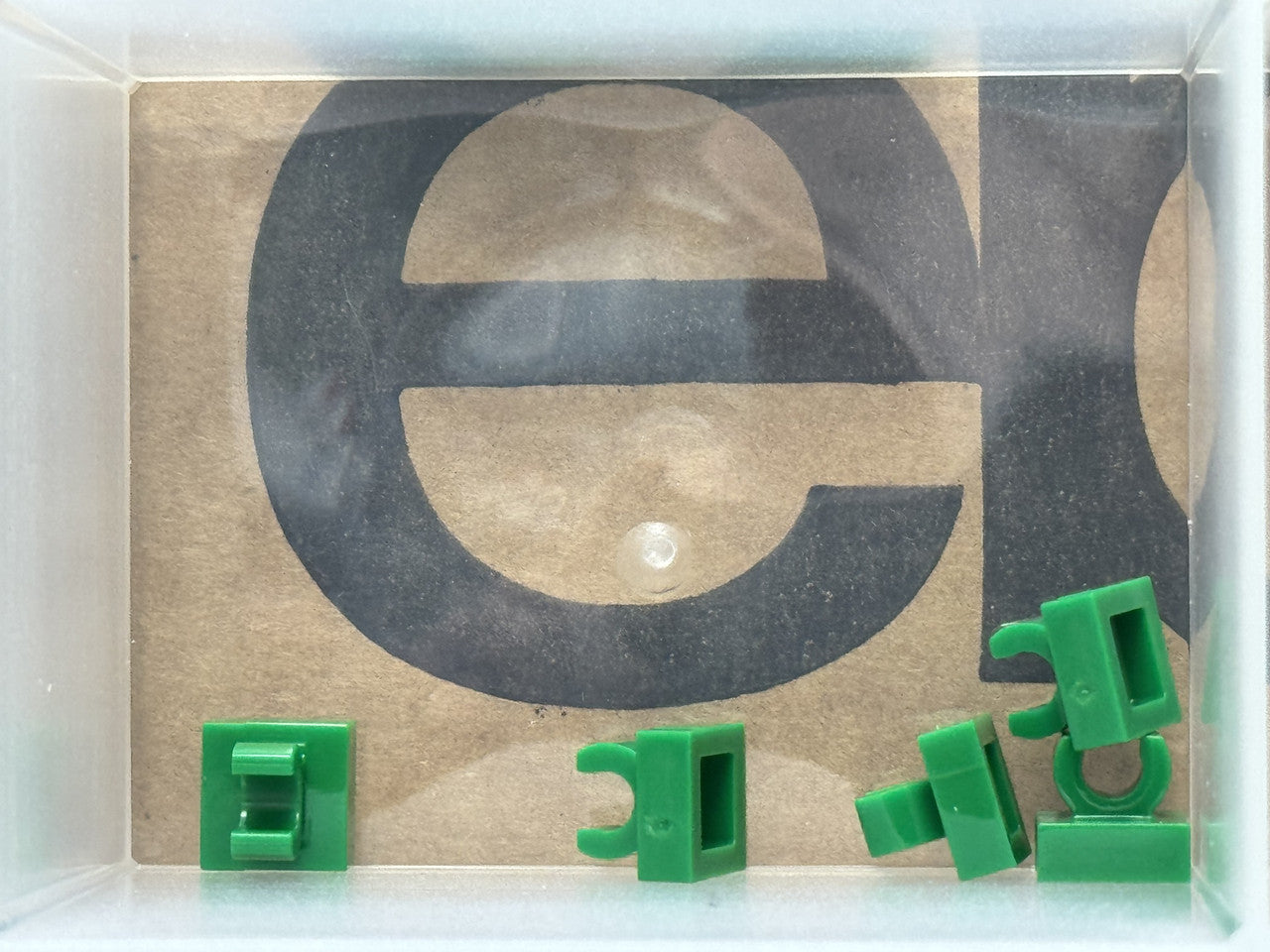 LEGO Parts - Green Tile, Modified 1 x 1 with Open O Clip - No 15712 - QTY 5