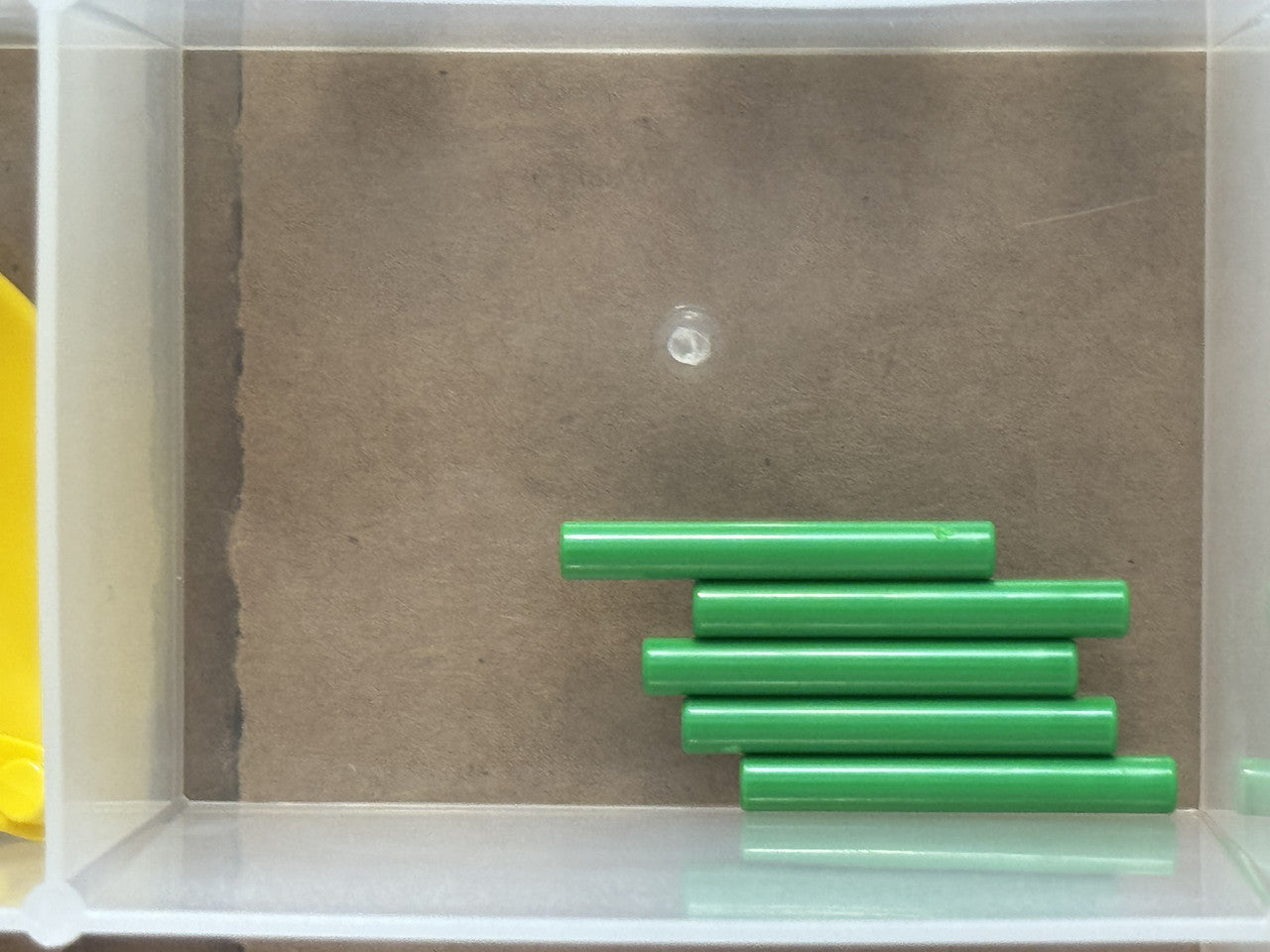LEGO Parts - Bright Green Bar 3L (Bar Arrow) - No 87994 - QTY 5