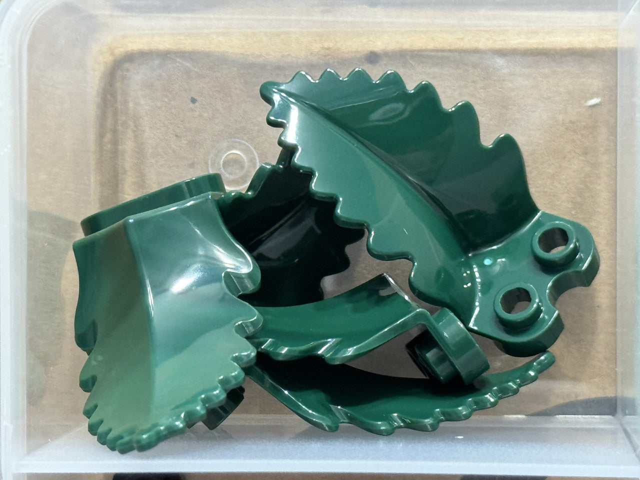 LEGO Parts - Dark Green Plant Plate, Round 1 x 2 Upright Leaf - No 5151 - QTY 5