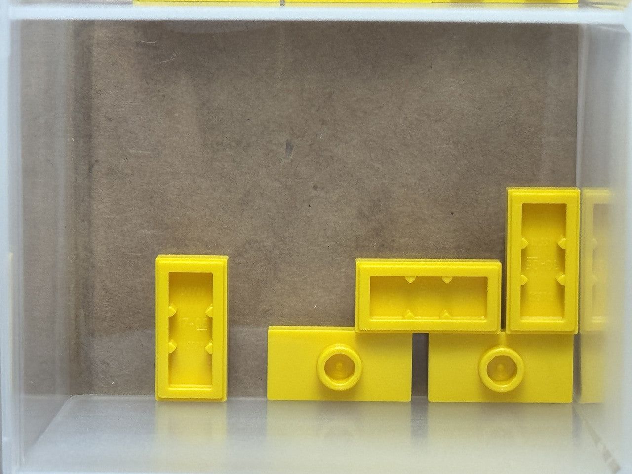 LEGO Parts - Yellow Plate 1 x 2 with 1 Stud (Jumper) - No 15573 - QTY 5