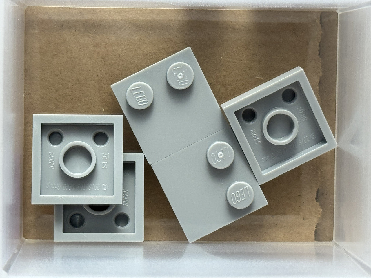 LEGO Parts - Light Bluish Gray Tile 2 x 2 with Studs on Edge - No 33909 - QTY 5