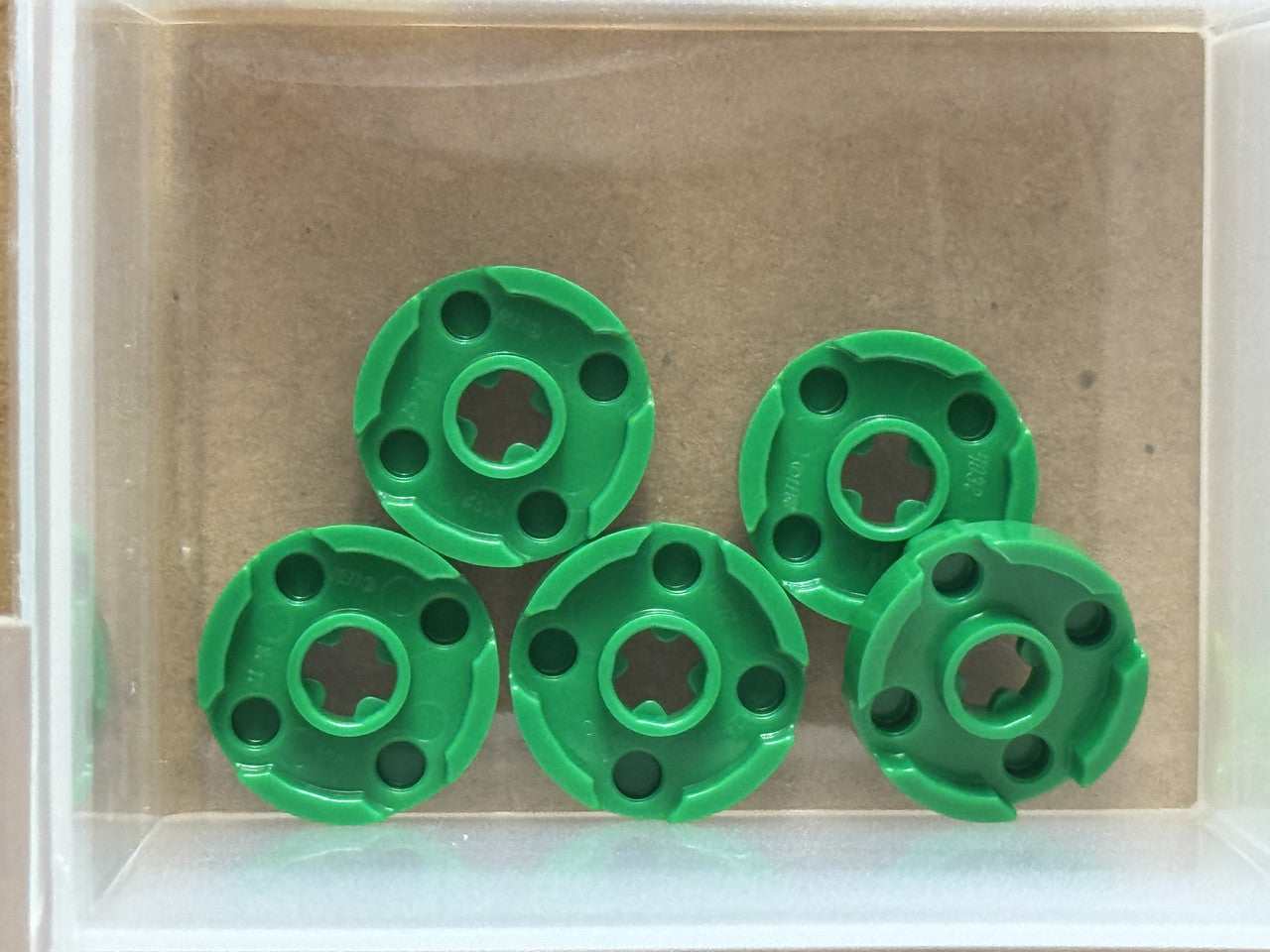 LEGO Parts - Green Plate, Round 2 x 2 with Axle Hole - No 4032 - QTY 5
