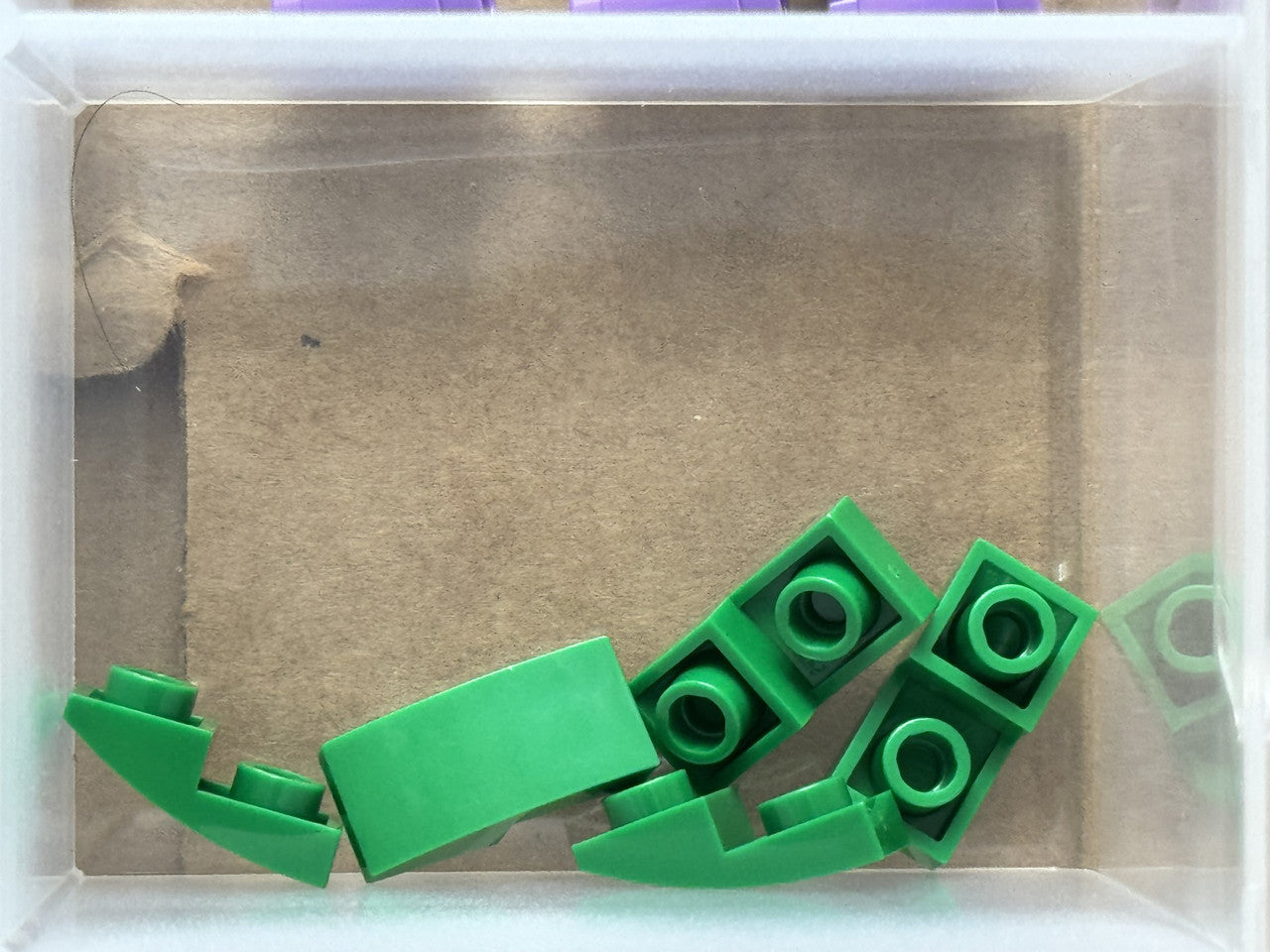 LEGO Parts - Green Slope, Curved 2 x 1 x 2/3 Inverted - No 24201 - QTY 5