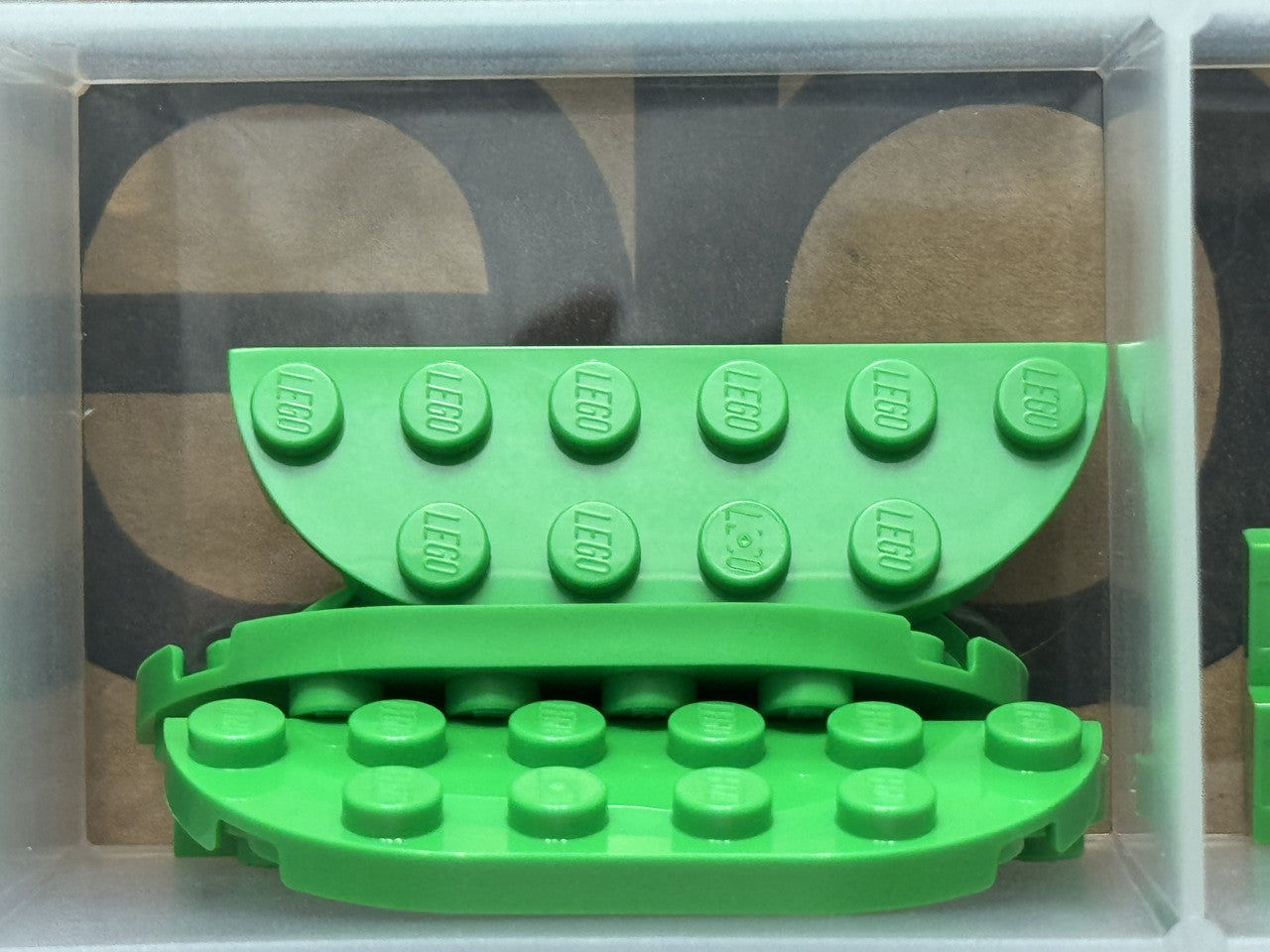 LEGO Parts - Bright Green Plate, Round Corner 2 x 6 Double - No 18980 - QTY 5