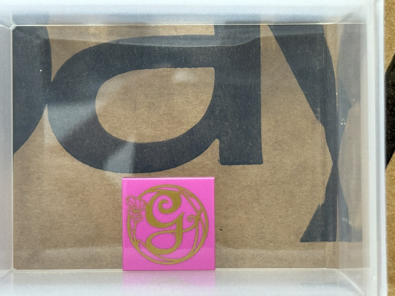 LEGO Parts - Dark Pink Tile 2 x 2 Letter G (Glinda) - No 3068pb2484 - QTY 1