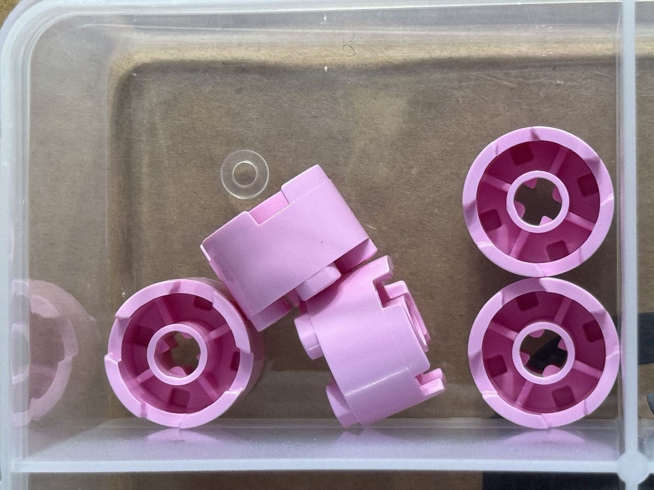 LEGO Parts - Bright Pink Brick, Round 2 x 2 with Axle Hole - No 3941 - QTY 5