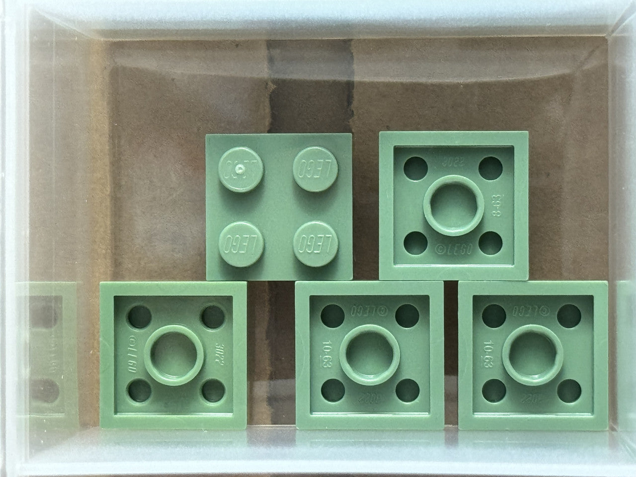 LEGO Parts - Sand Green Plate 2 x 2 - No 3022 - QTY 5