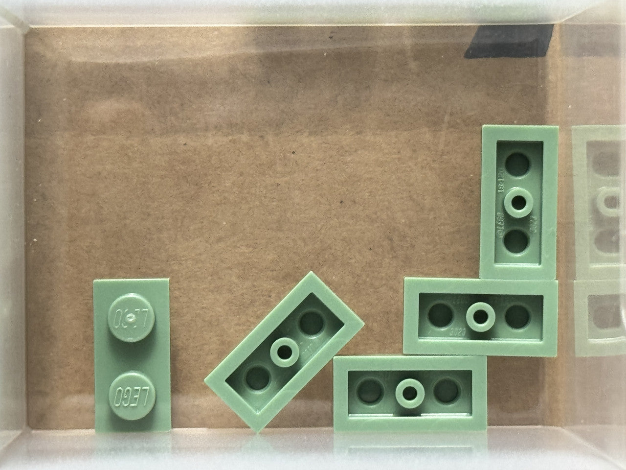 LEGO Parts - Sand Green Plate 1 x 2 - No 3023 - QTY 5