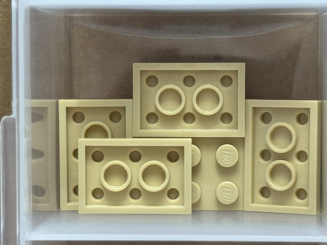 LEGO Parts - Tan Plate 2 x 3 - No 3021 - QTY 5
