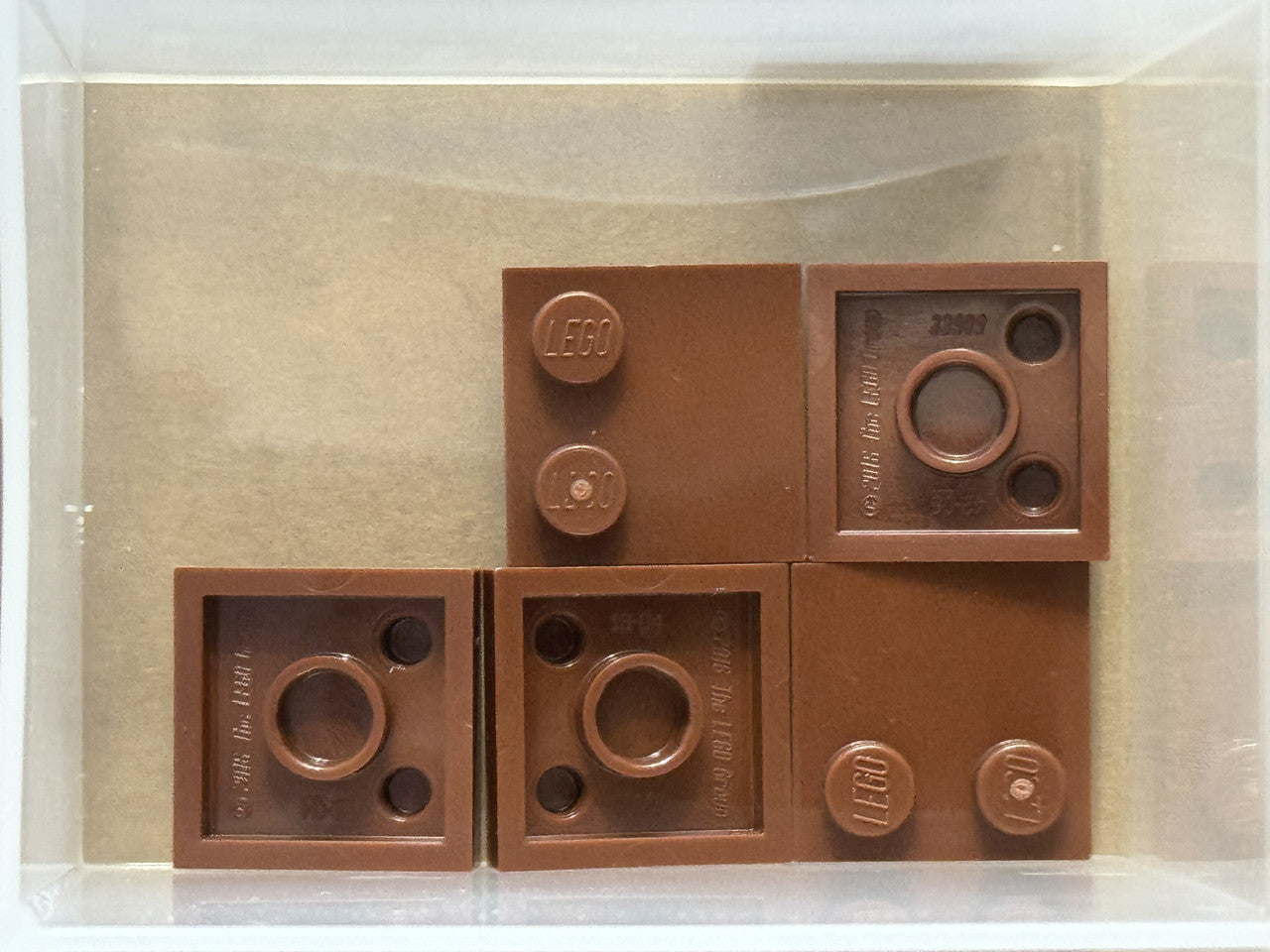 LEGO Parts - Reddish Brown Tile 2 x 2 with Studs on Edge - No 33909 - QTY 5