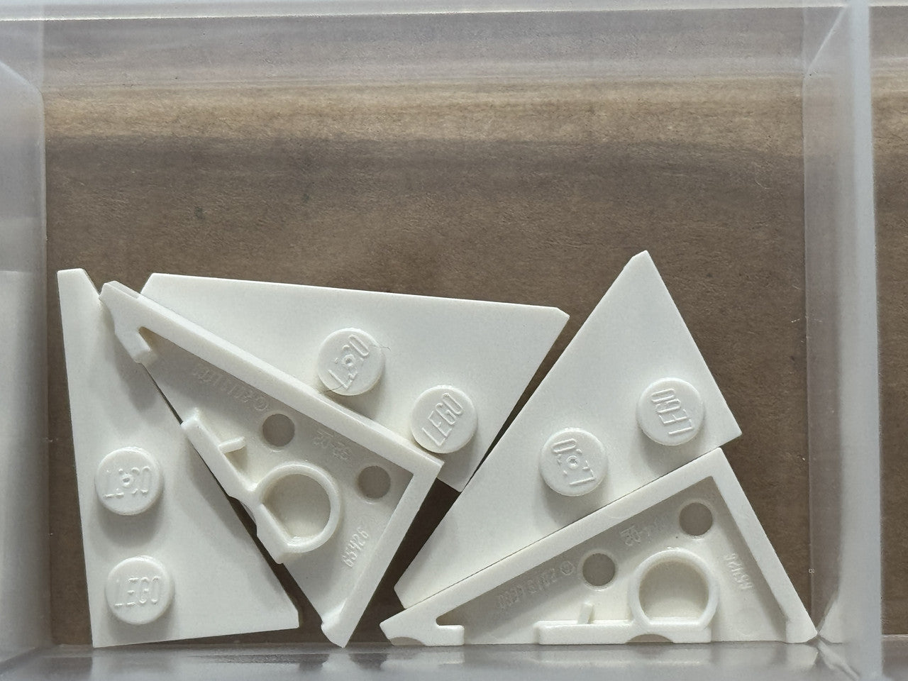 LEGO Parts - White Wedge, Plate 4 x 2 Right, Pointed - No 65426 - QTY 5