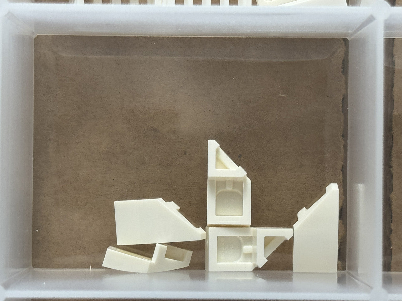 LEGO Parts - White Wedge 2 x 1 x 2/3 Left - No 29120 - QTY 5