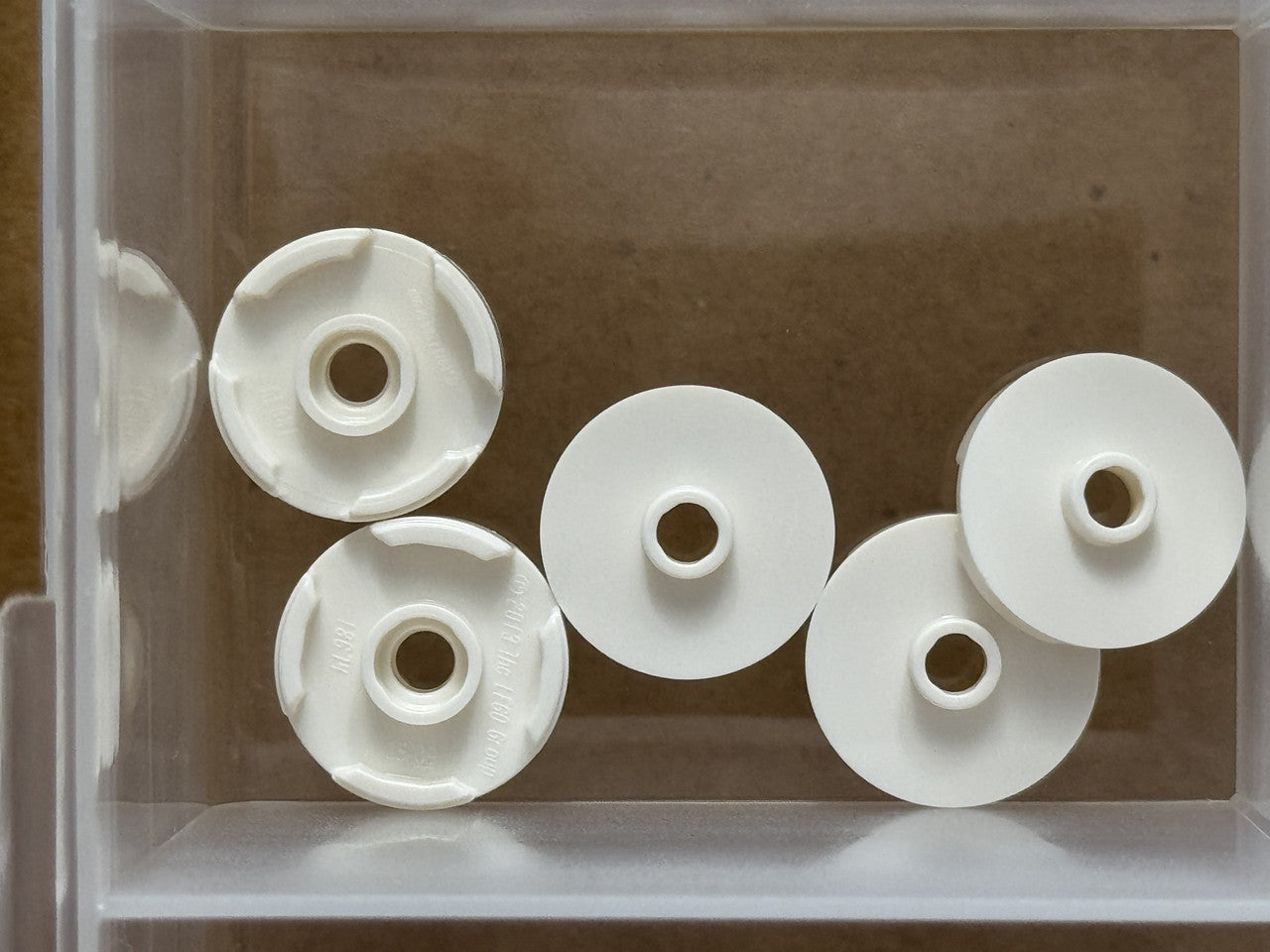 LEGO Parts - White Tile, Round 2 x 2 with Open Stud - No 18674 - QTY 5