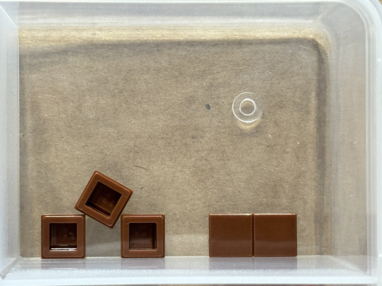LEGO Parts - Reddish Brown Tile 1 x 1 - No 3070 - QTY 5