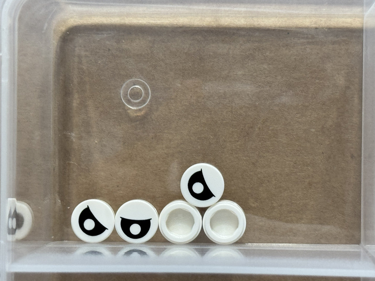 LEGO Parts - White Tile Round 1 x 1 Eye Partially Closed - No 98138pb183 - QTY 5