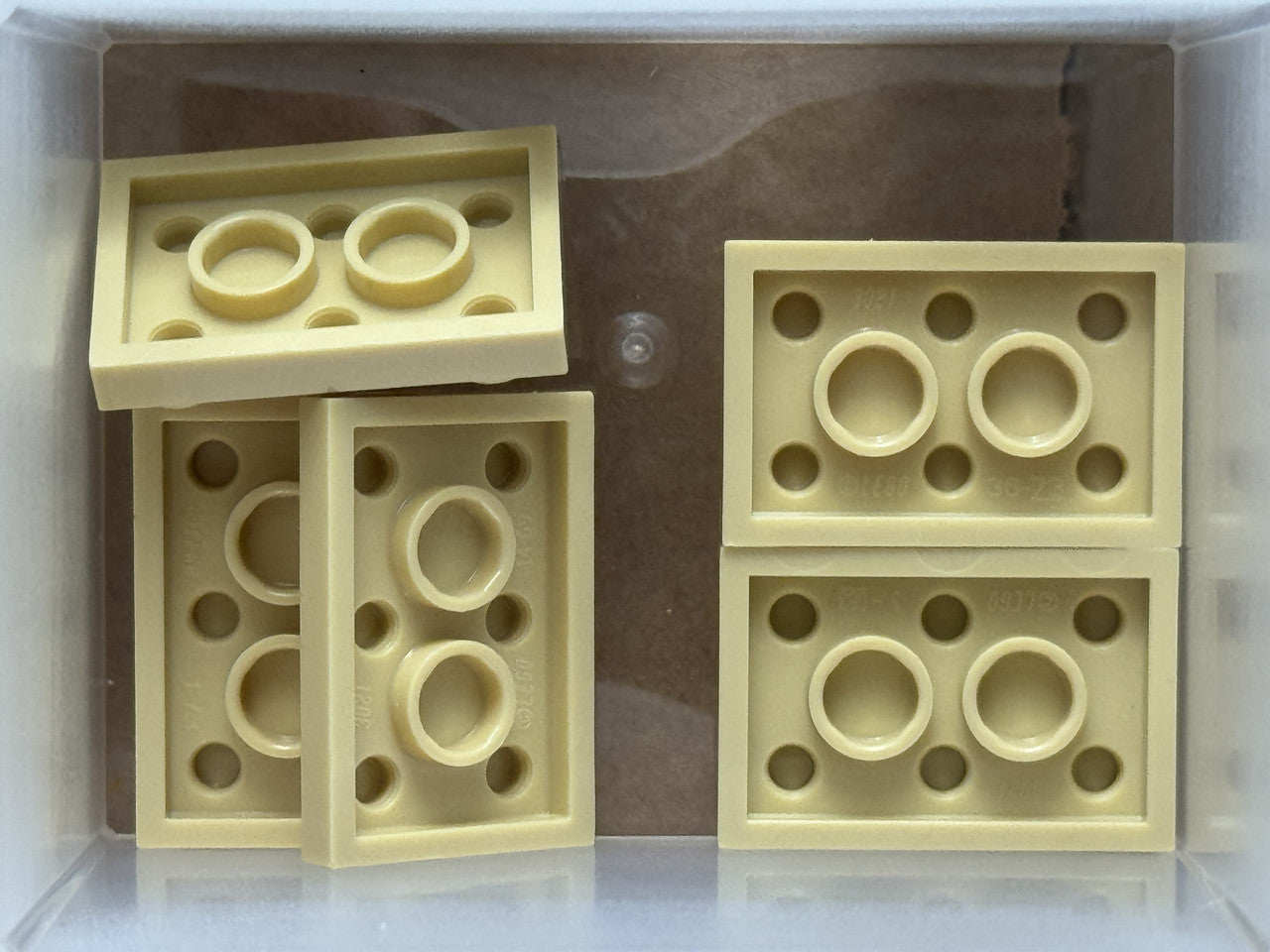 LEGO Parts - Tan Plate 2 x 3 - No 3021 - QTY 5