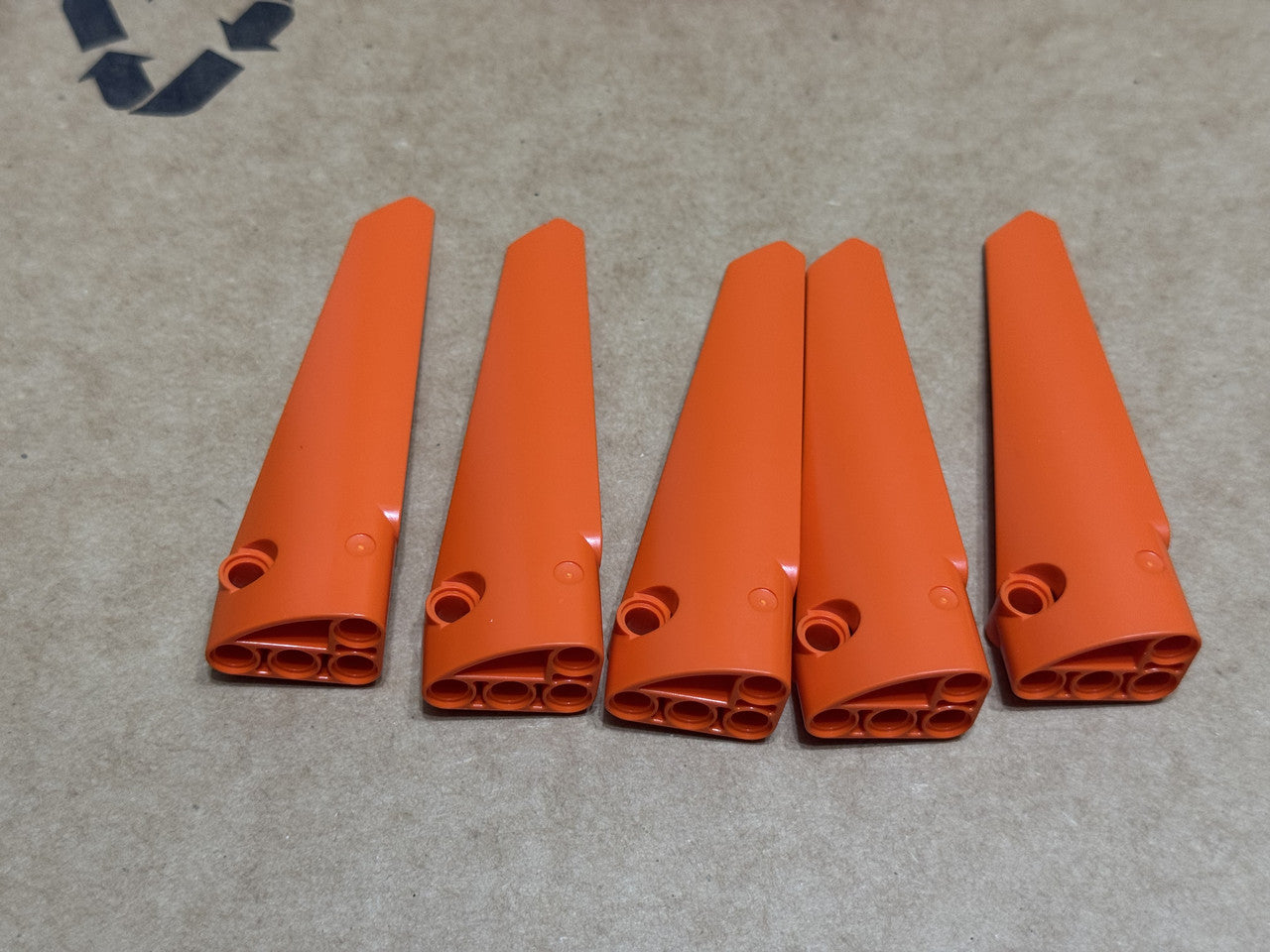 LEGO Parts - Reddish Orange Technic, Panel Fairing # 5 - No 64681 - QTY 5