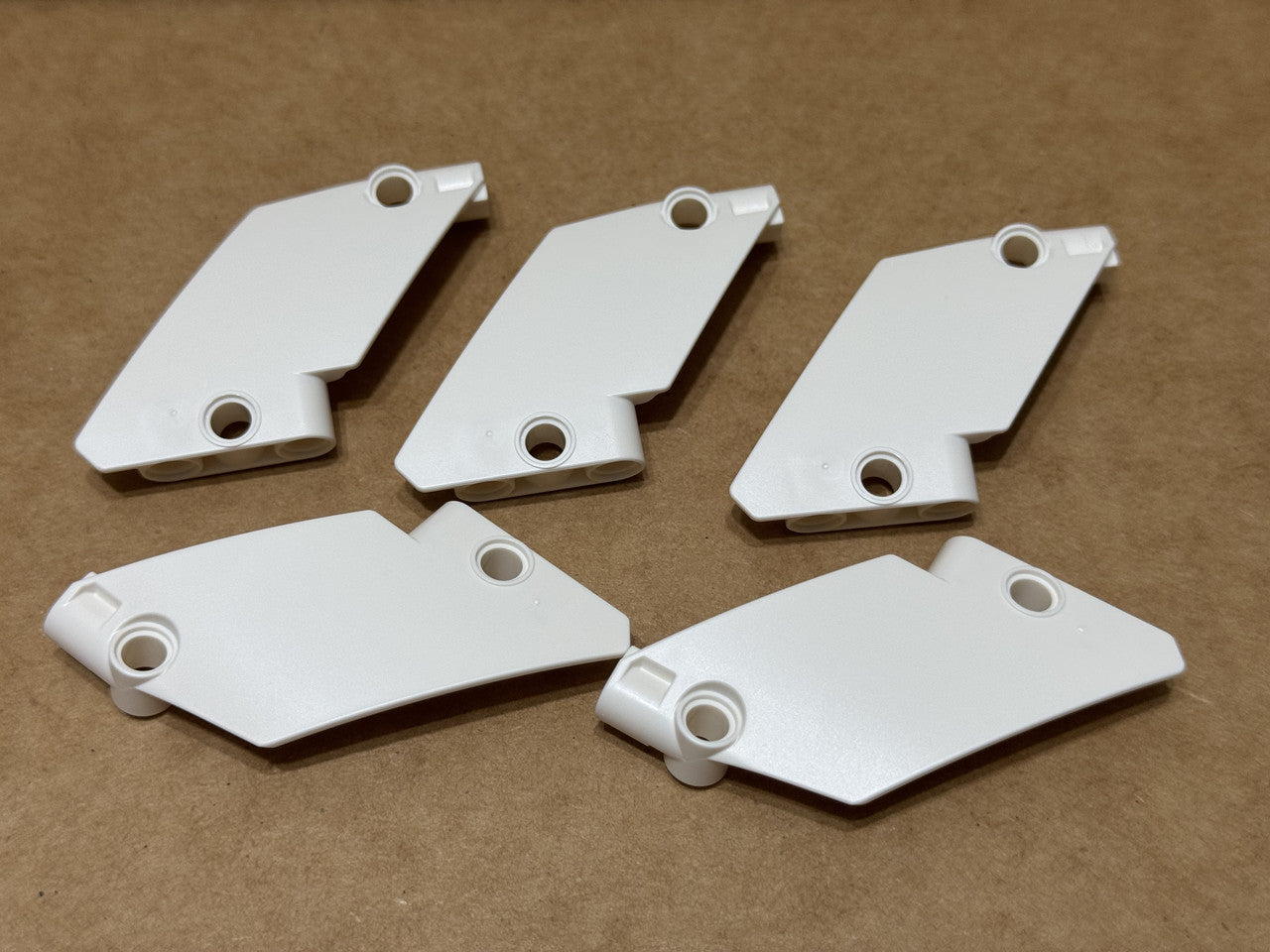 LEGO Parts - White Technic, Panel Curved #60 5 x 7 Tapered - No 80268 - QTY 5