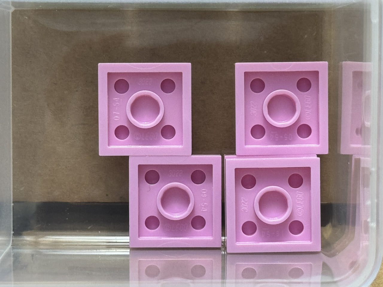 LEGO Parts - Bright Pink Plate 2 x 2 - No 3022 - QTY 5