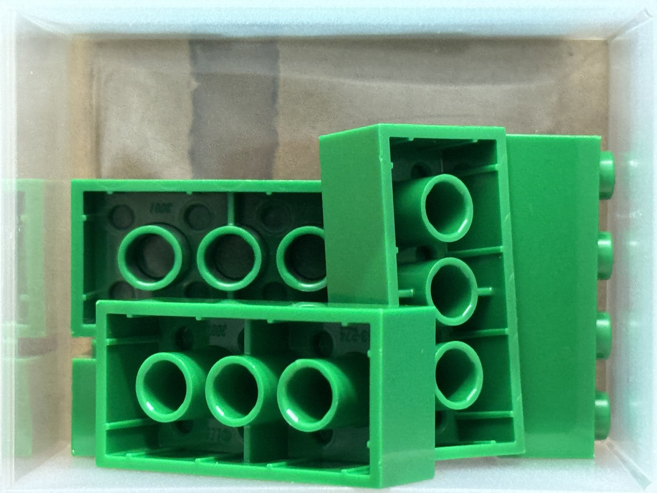 LEGO Parts - Green Brick 2 x 4 - No 3001 - QTY 5