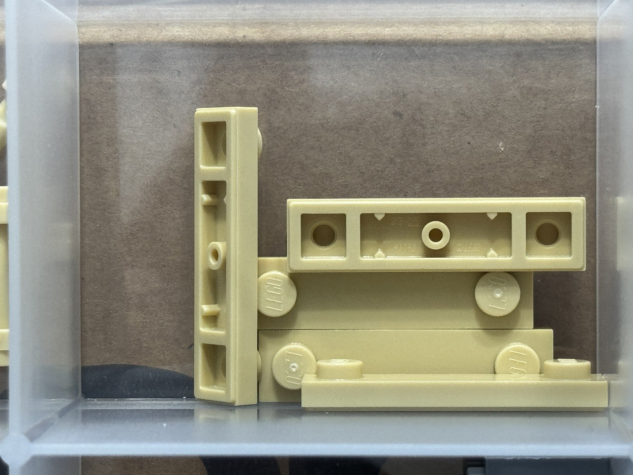 LEGO Parts - Tan Plate 1 x 4 with 2 Studs - No 41740 - QTY 5