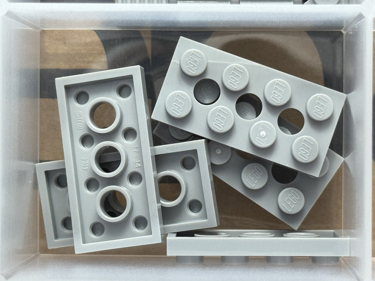 LEGO Parts - Light Bluish Gray Technic, Plate 2 x 4 3 Holes - No 3709 - QTY 5