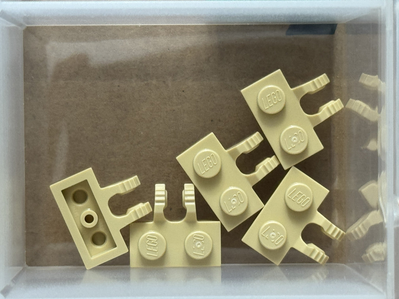 LEGO Parts - Tan Hinge Plate 1 x 2 Locking 2 Fingers on Side - No 60471 - QTY 5