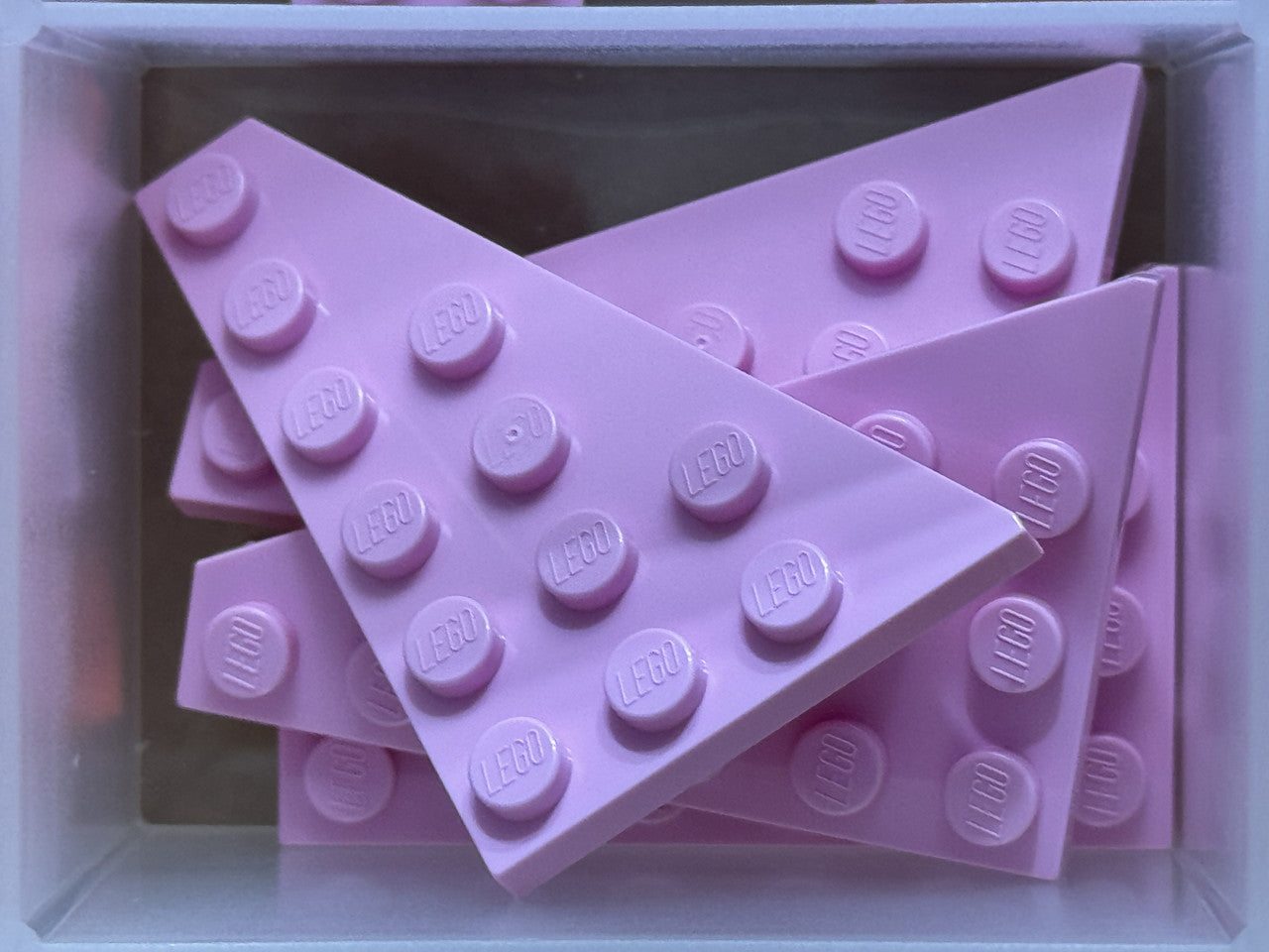 LEGO Parts - Bright Pink Wedge, Plate 6 x 4 Right - No 48205 - QTY 5