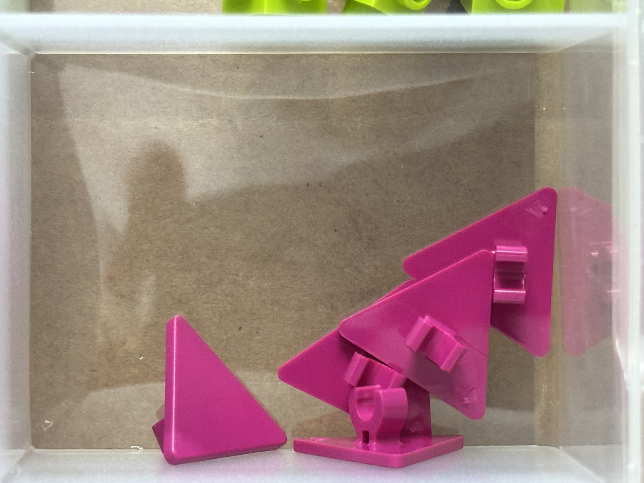 LEGO Parts - Magenta Road Sign 2 x 2 Triangle Open O Clip - No 65676 - QTY 5