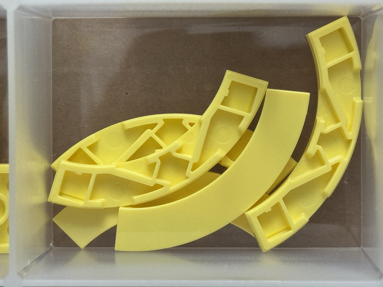 LEGO Parts - Bright Light Yellow Tile, Round Corner 4 x 4 - No 27507 - QTY 5