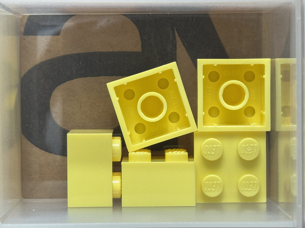 LEGO Parts - Bright Light Yellow Brick 2 x 2 - No 3003 - QTY 5