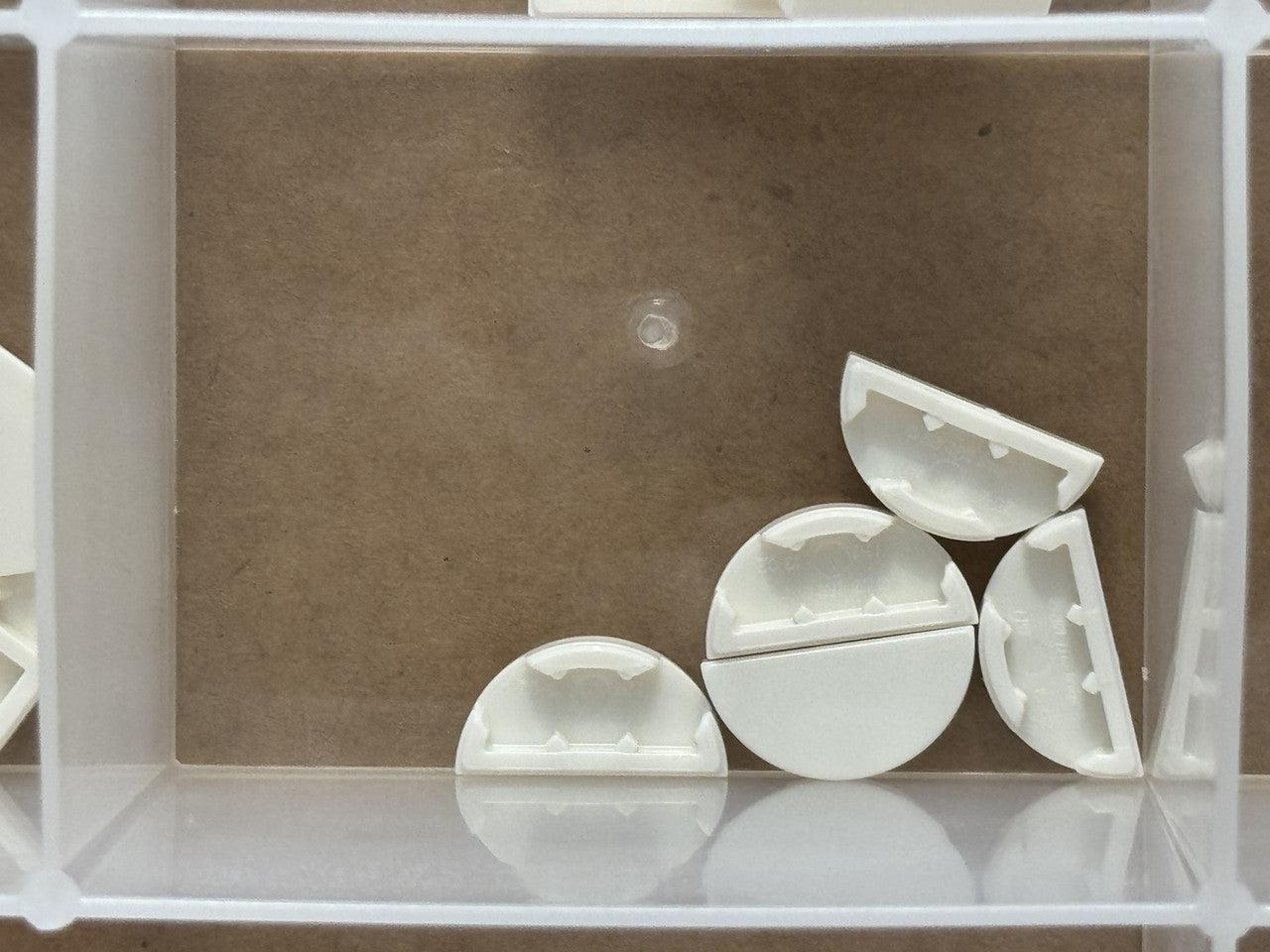LEGO Parts - White Tile, Round 1 x 2 Half - No 1748 - QTY 5
