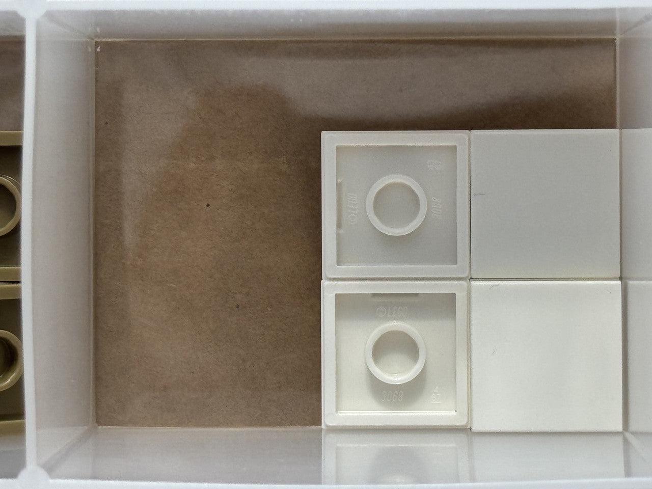 LEGO Parts - White Tile 2 x 2 - No 3068 - QTY 5