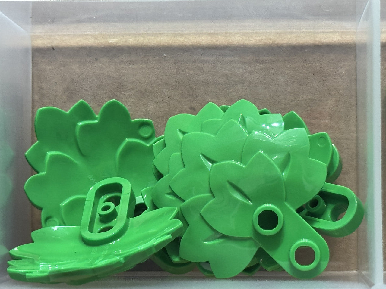 LEGO Parts - Bright Green Plant Plate, Round 1 x 2 Layered - No 5058 - QTY 5