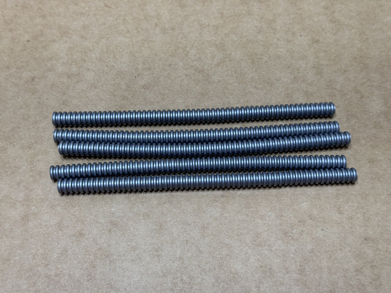 LEGO Parts - Flat Silver Hose, Ribbed 7mm D. 18L / 14.4cm - No 78c18 - QTY 5