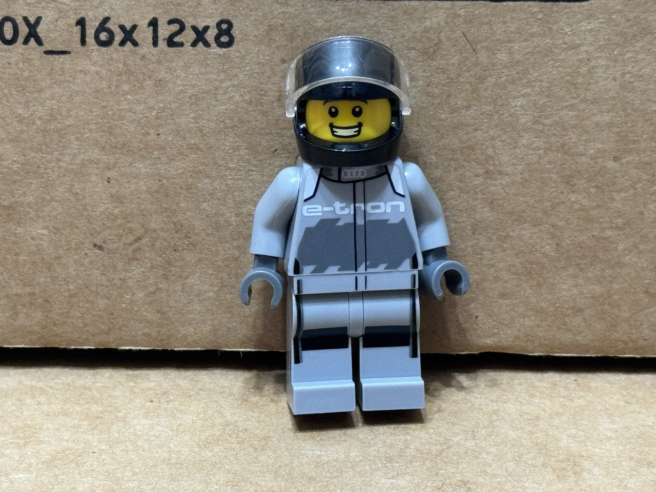 LEGO Minifigure - Speed Champions - Audi S1 E-Tron Quattro - No sc113 - QTY 1